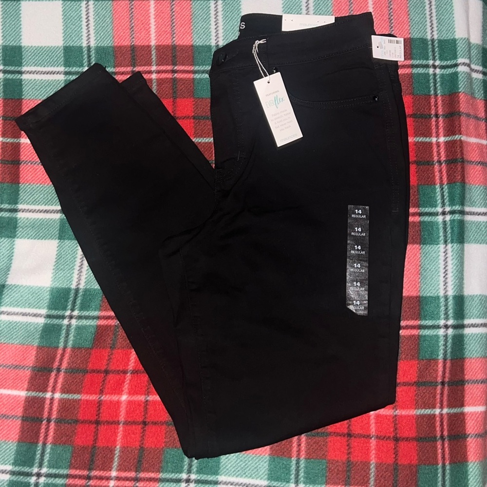 Maurices Everflex High-Rise Jeans